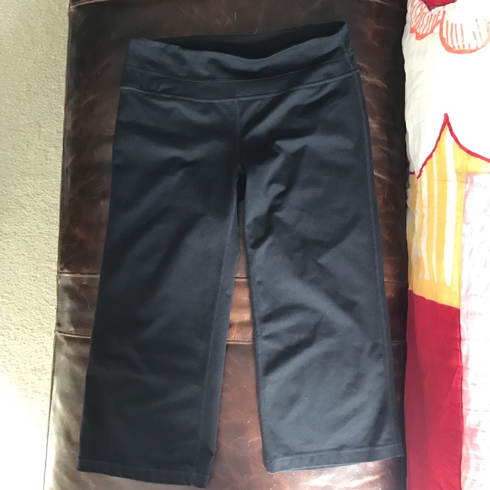 Black Zella Crops